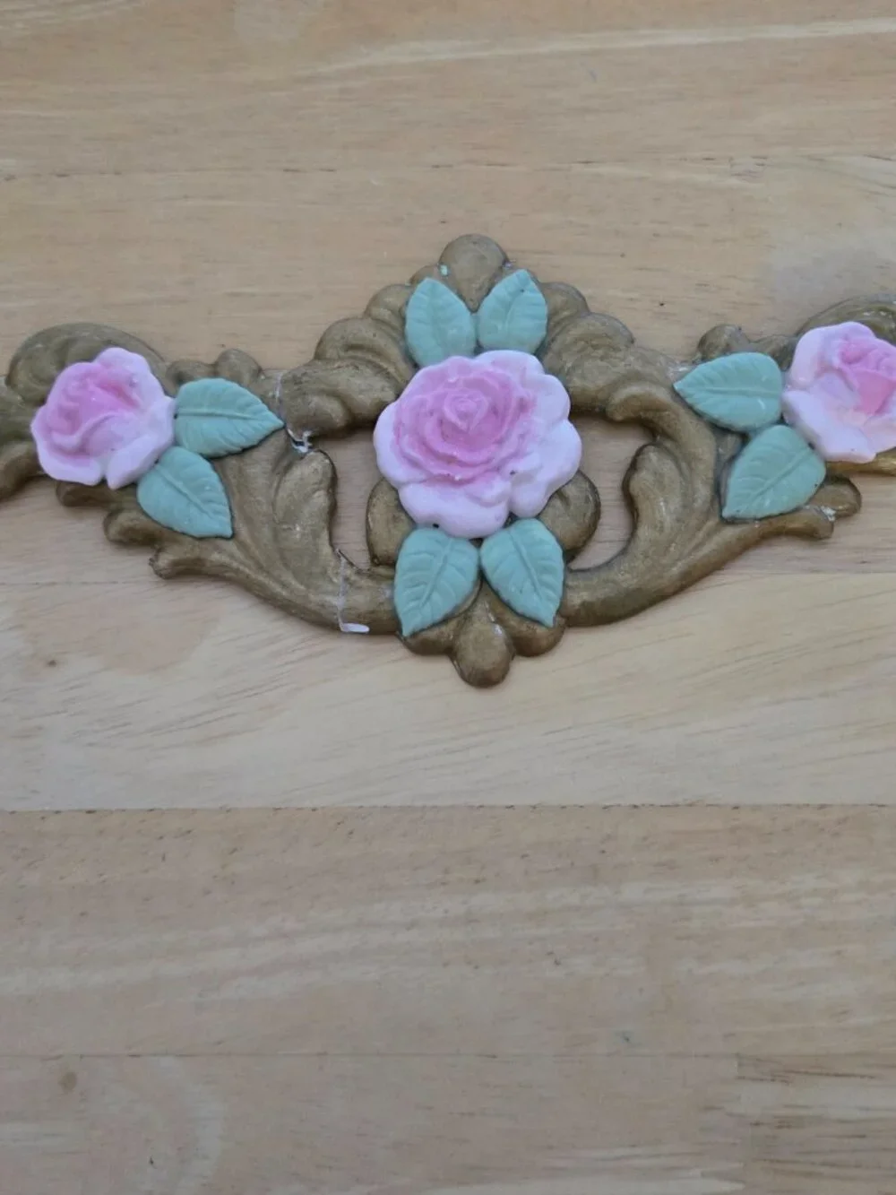 Pink Rose Chippy Wall Decor Gold Scrollwork Cottagecore Vintage-Style - FLAWED